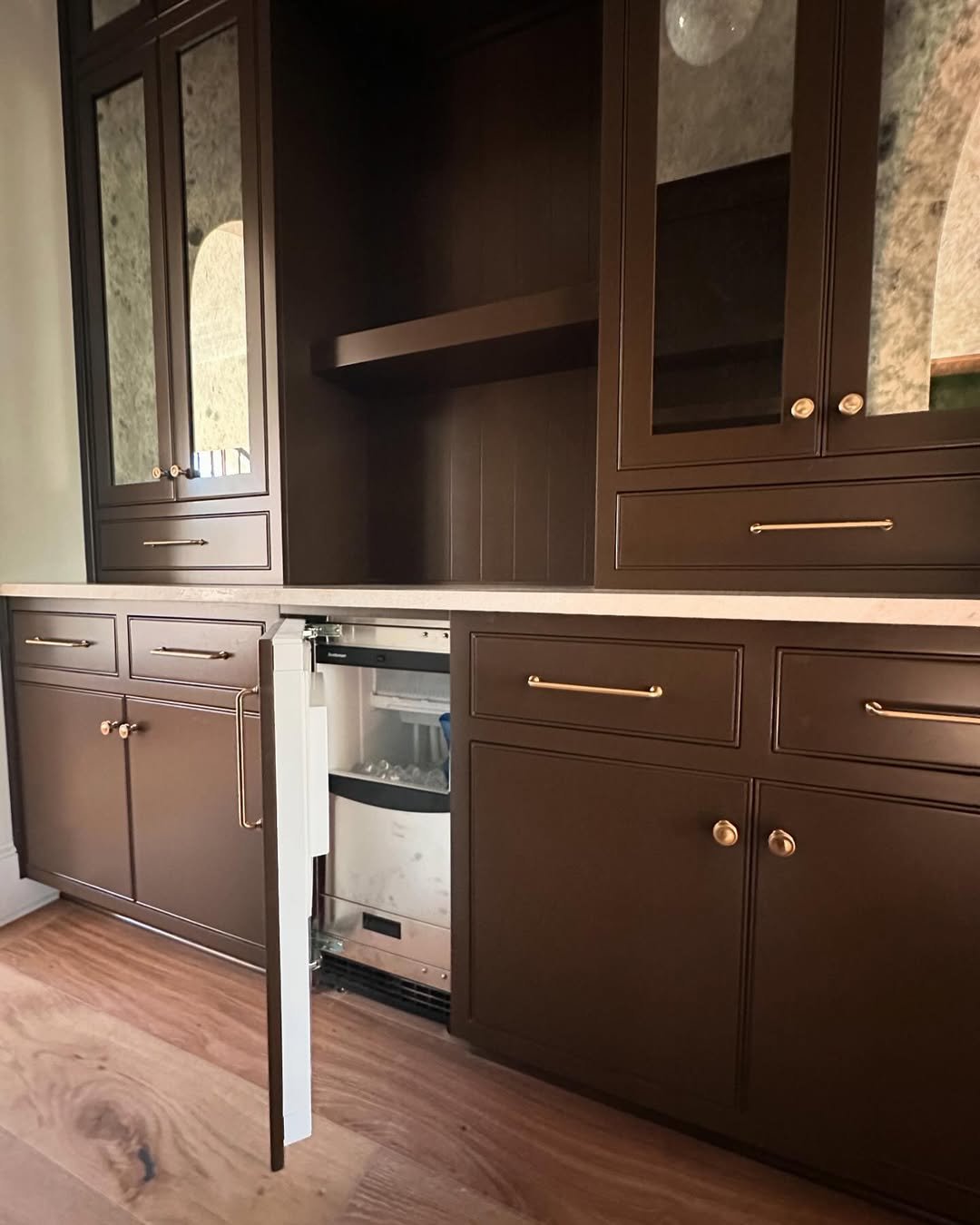 1 Brown Kitchen Hidden Bar