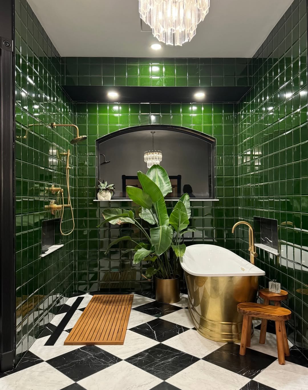 1 Spa Bathroom in Emerald