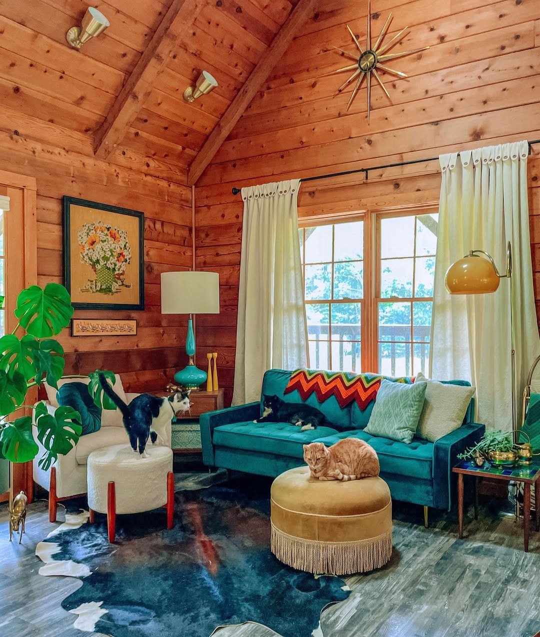 10 Cozy Eclectic Cabin Rooms
