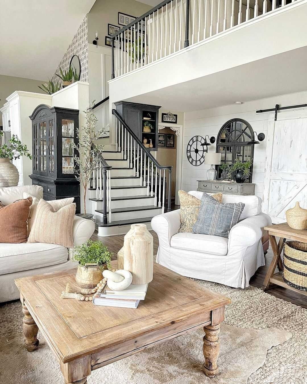 10 Farmhouse Style Comfort