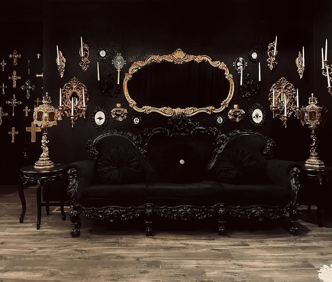10 Gothic Interiors with Gold Accents