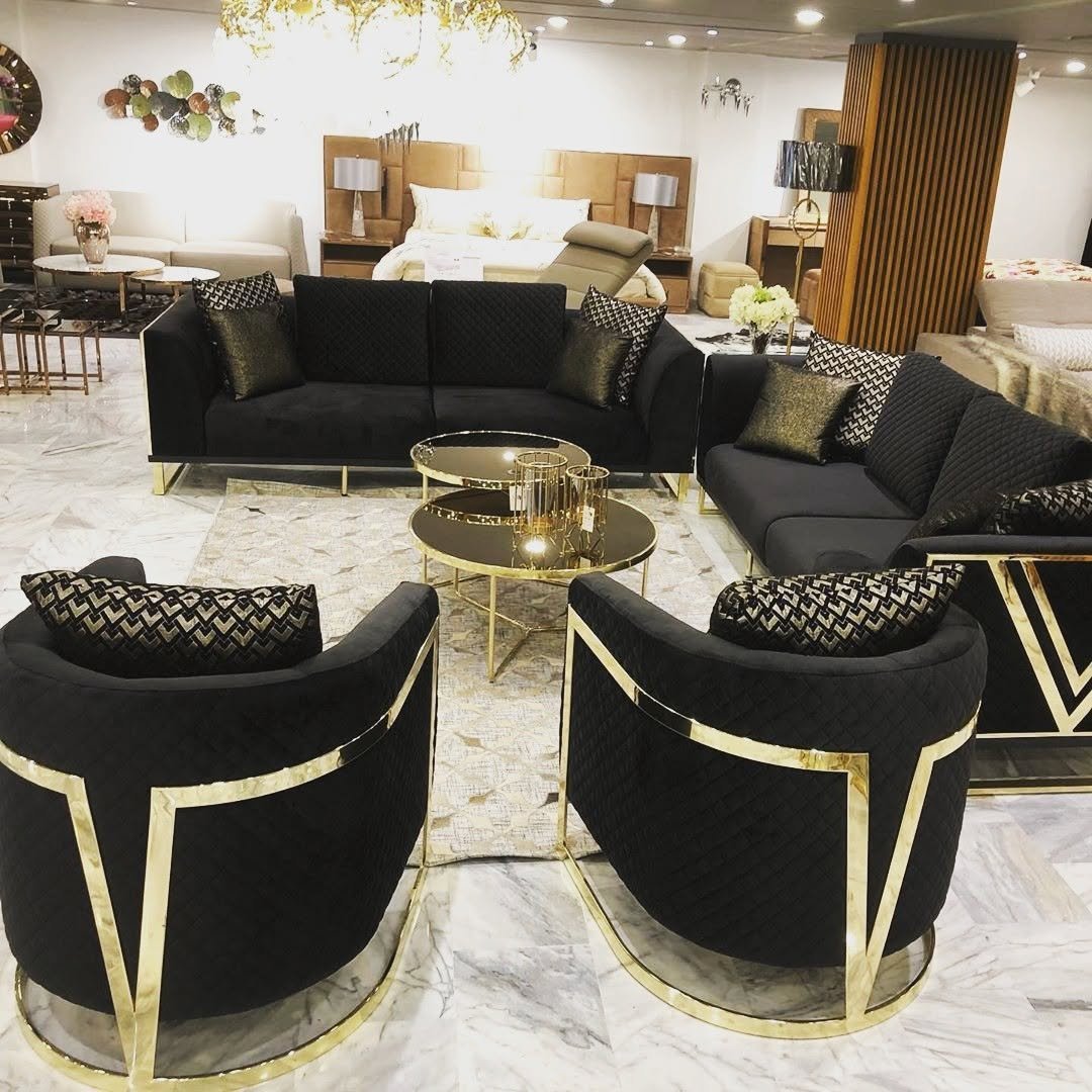 10 Showroom Glam With Luxe Style