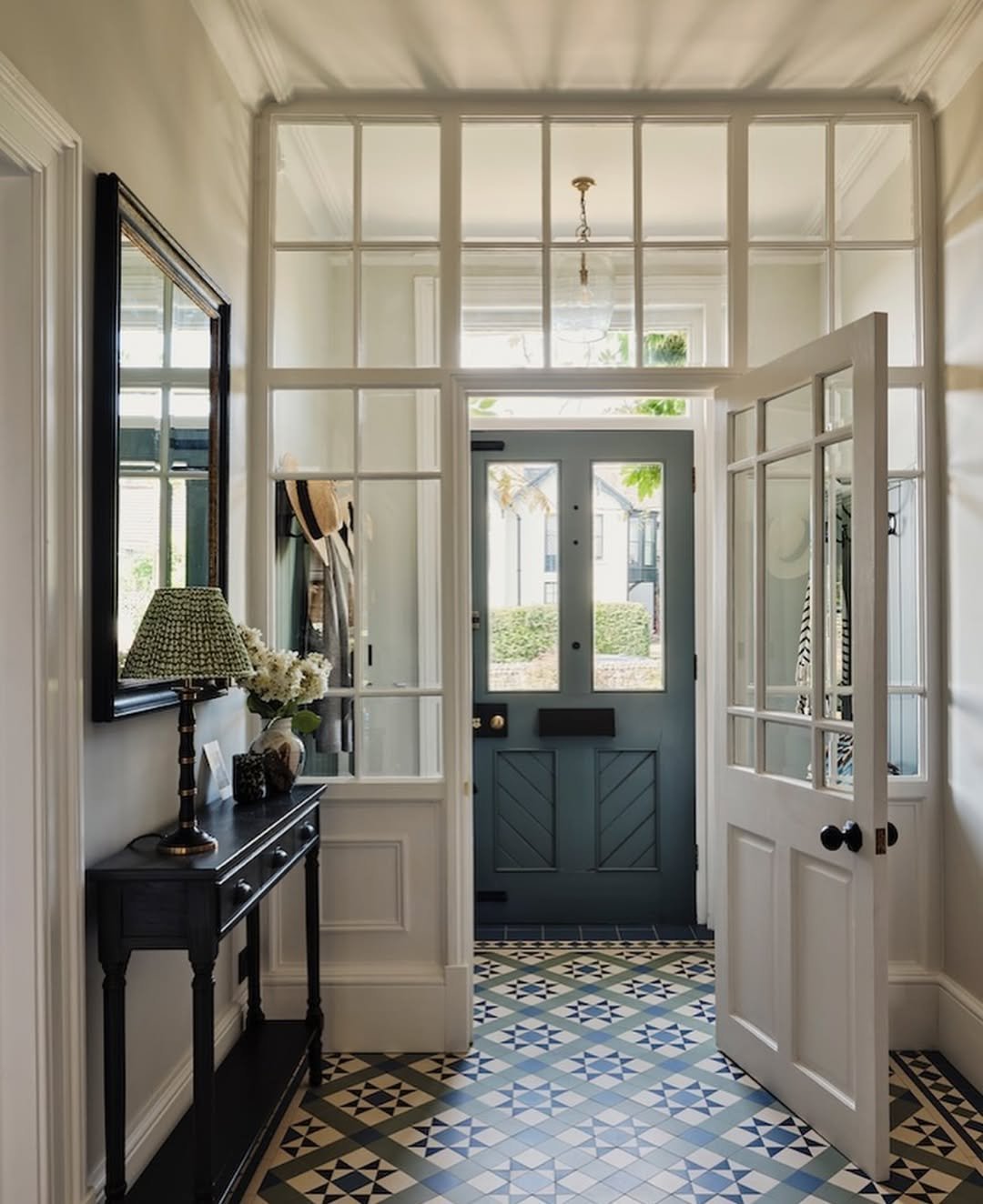 12 Cottage Charm