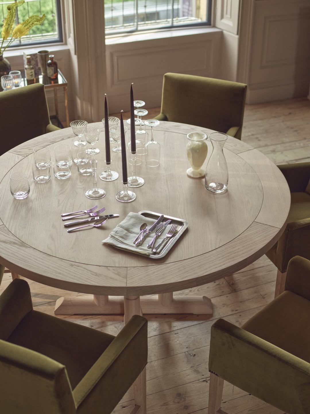 12 Entertaining Dining Setups