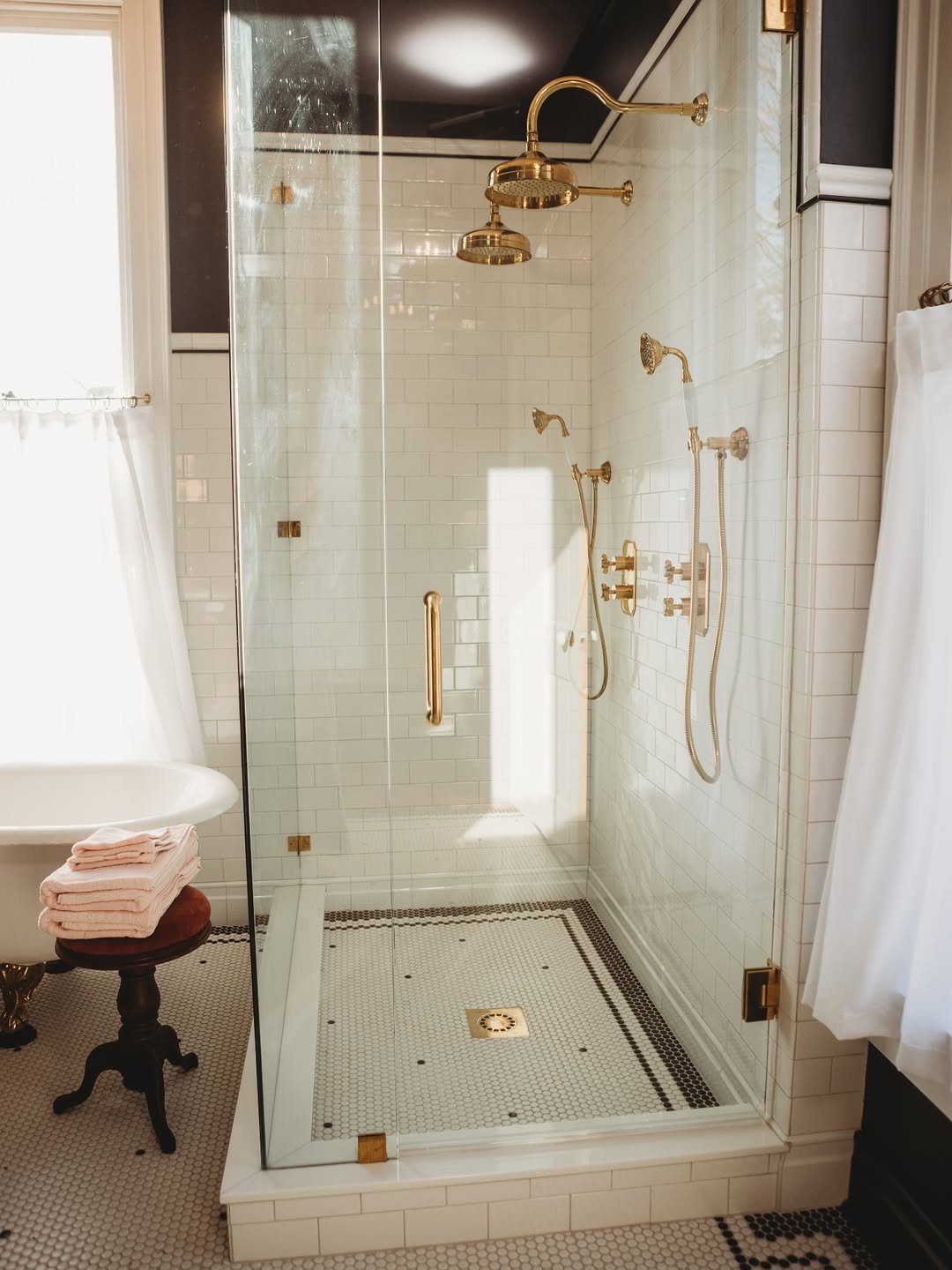 12 Luxury Brass and Light Ideas