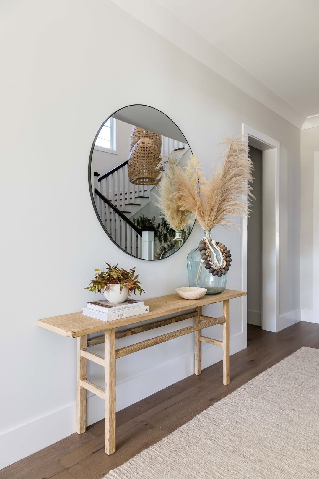 15 Calm Coastal Entryway