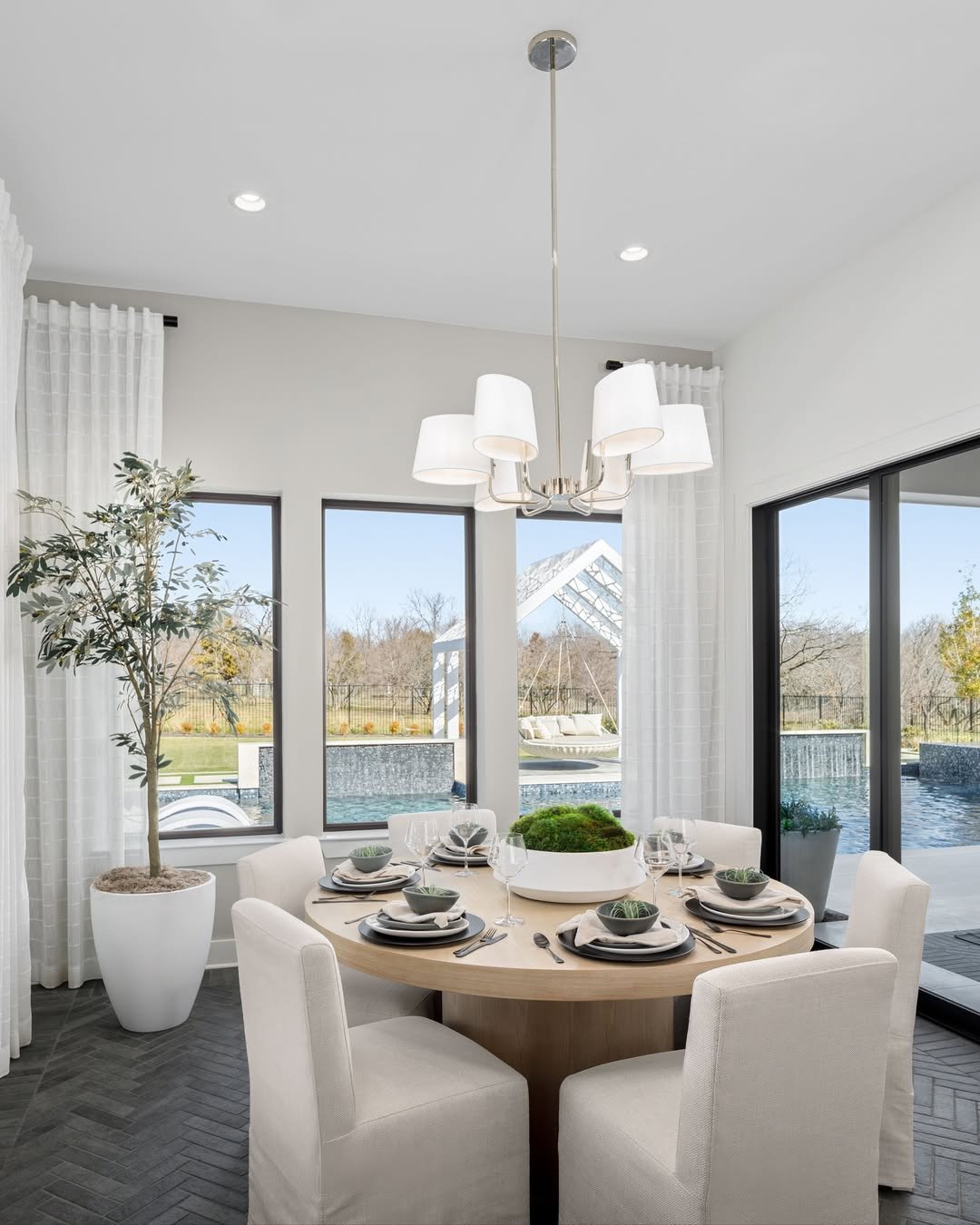 15 Minimalist Dining In A Modern Style