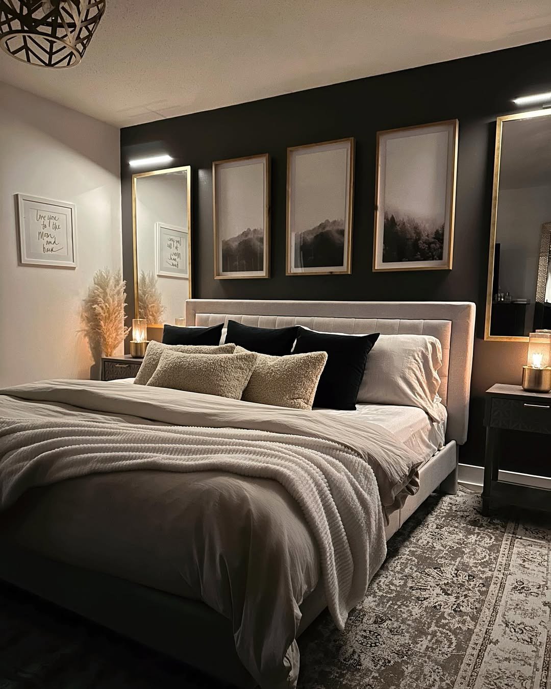 16 Patterned Bedroom Ceilings