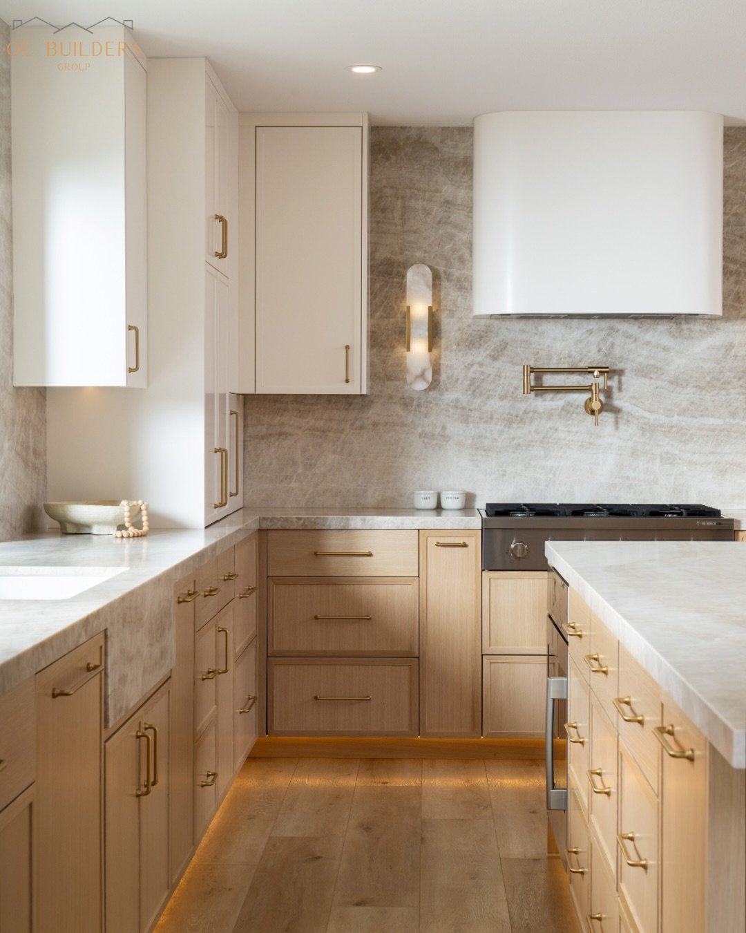 16 Understated Luxury Layer Kitchen Design