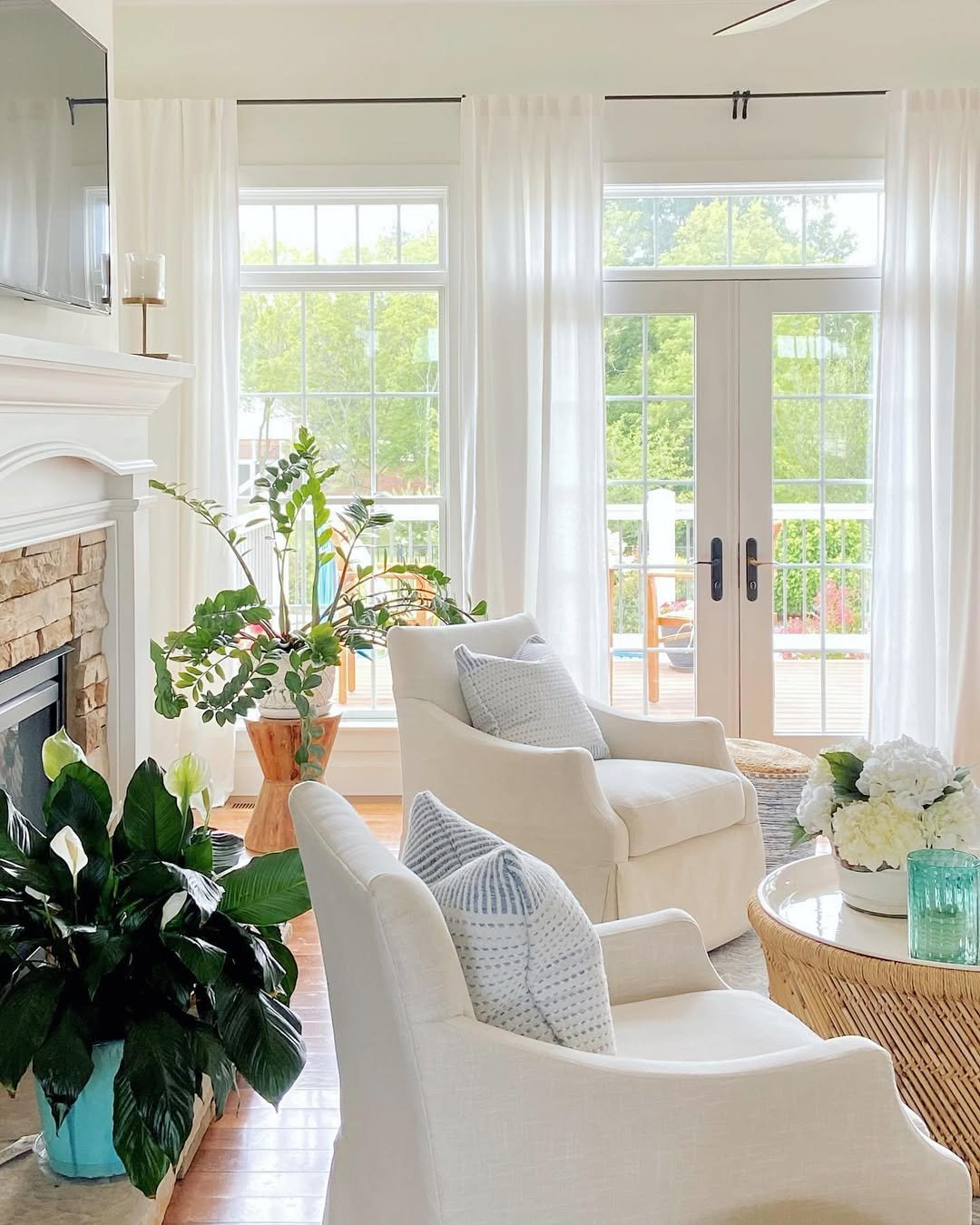 17 Comfort Café Curtains
