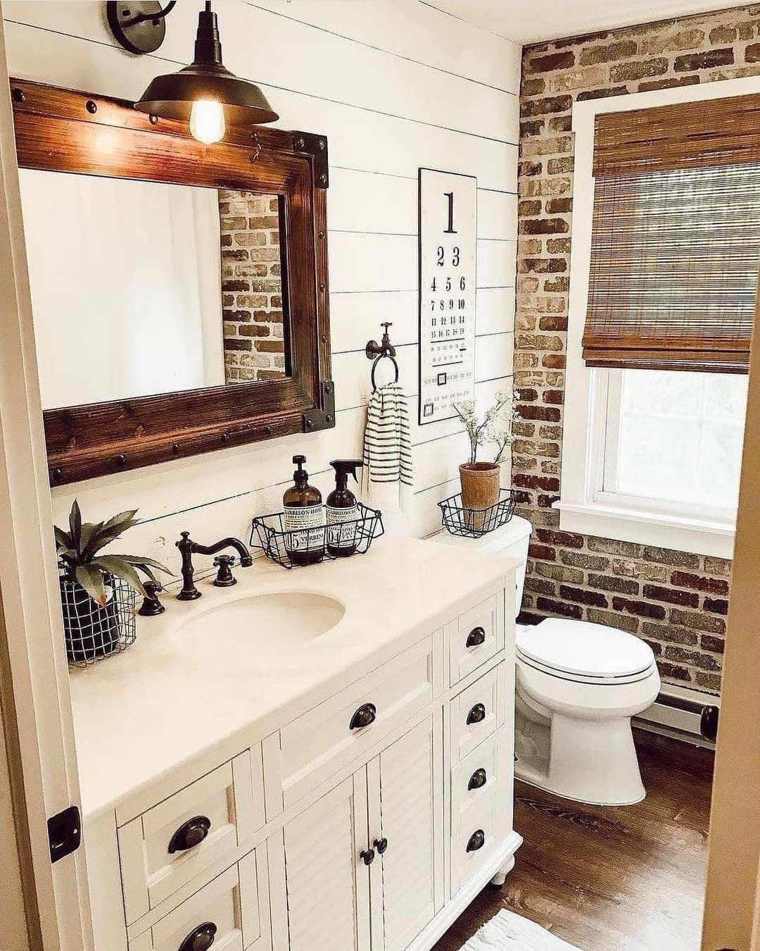 17 Exposed Brick Farmhouse Bathroom Ideas