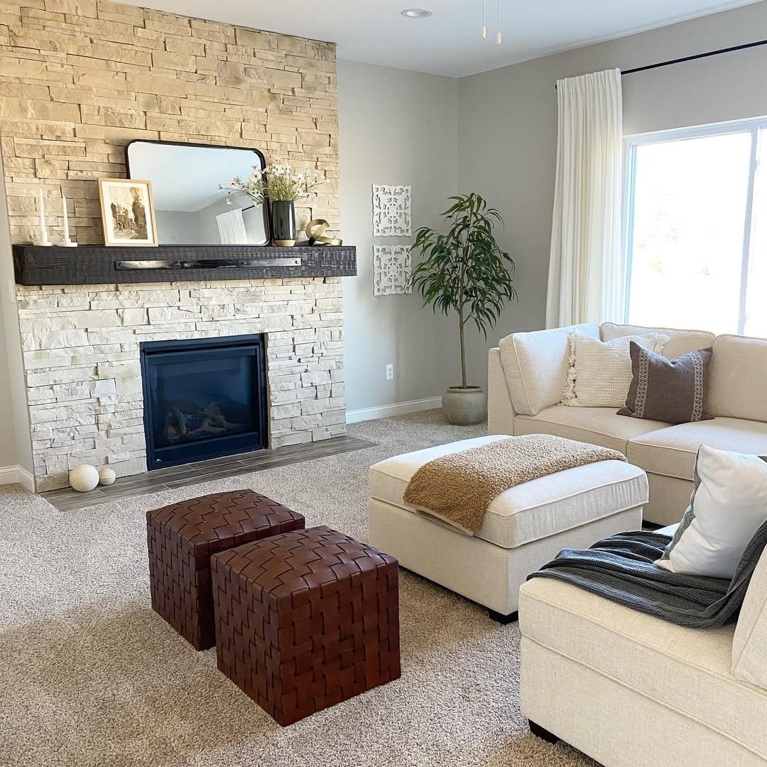 17 Mantel Accents in Soft Blue