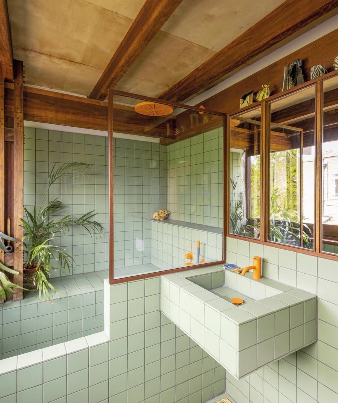17 Retro Mid-Century Green Tile Bathroom Ideas