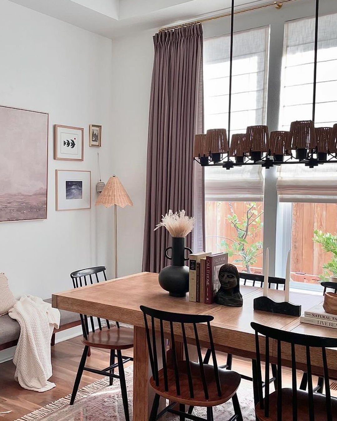 17 Wine-Toned Retro Revival