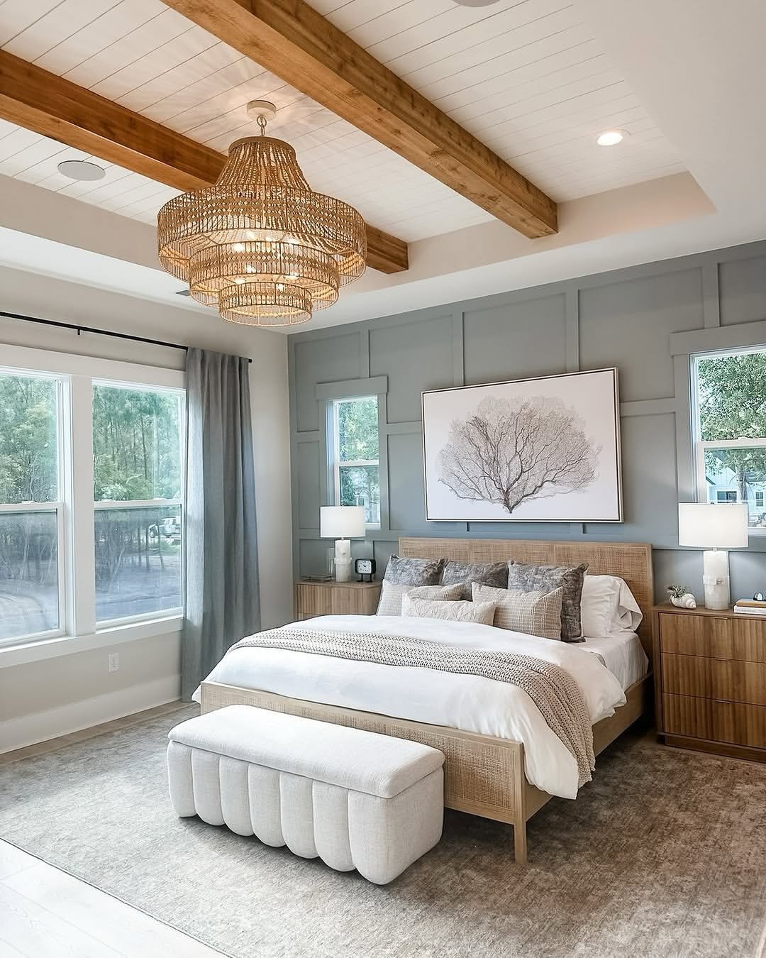 18 Coastal Retreats with Exposed Beams
