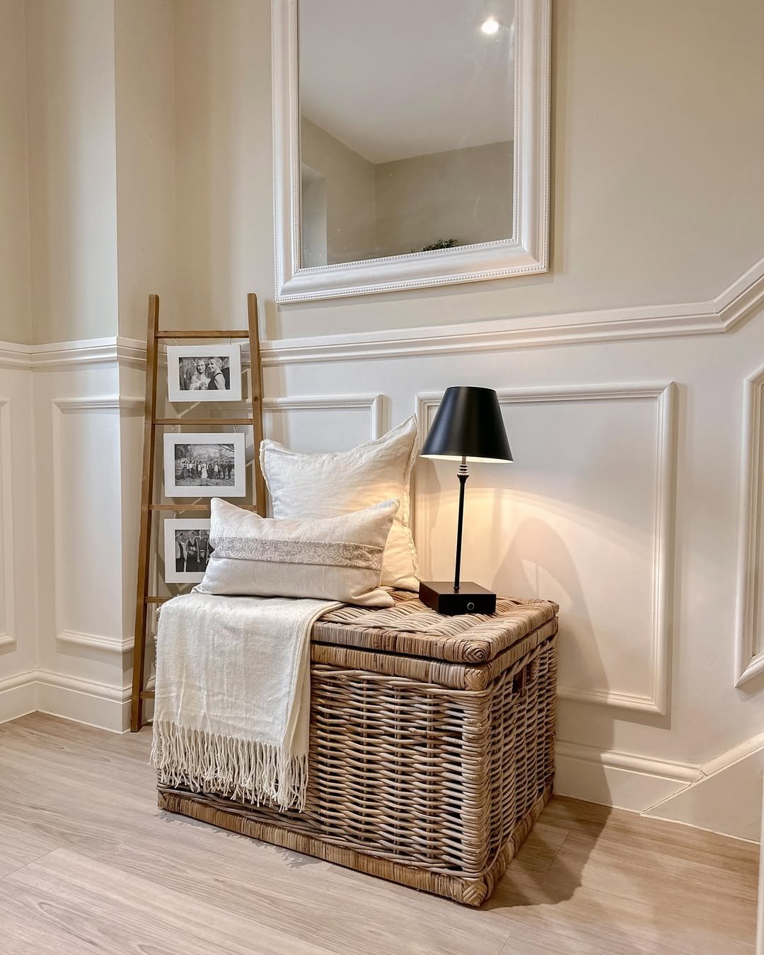 19 Comfort Corner Lamp