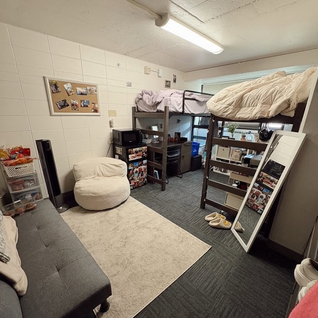 19 Two Loft Lounge Arrangement