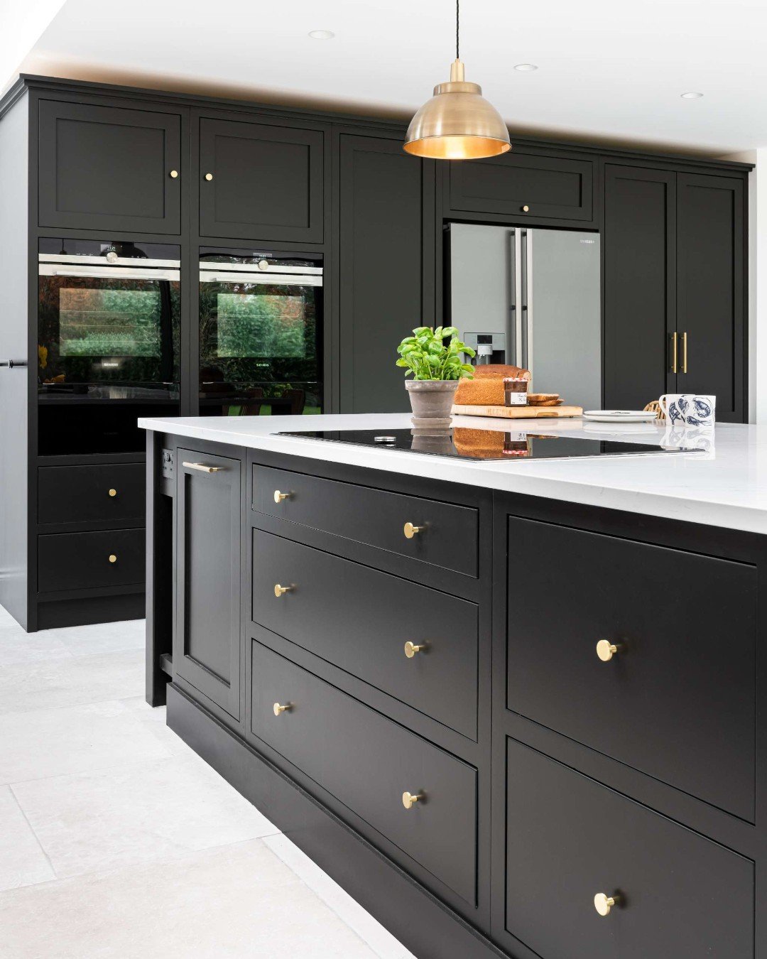 20 Contemporary Finish with Clean Lines