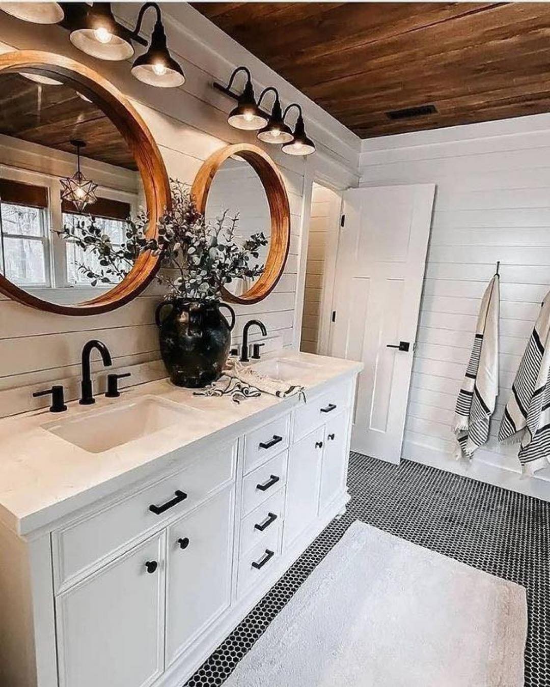 21 Statements of Warm Wood Glow