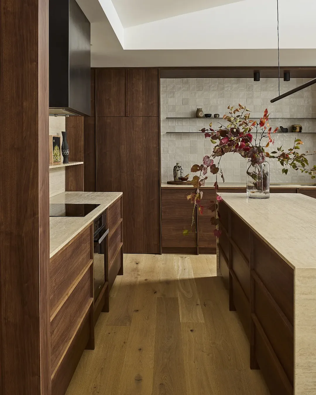 22 Layered Walnut Kitchen Ideas