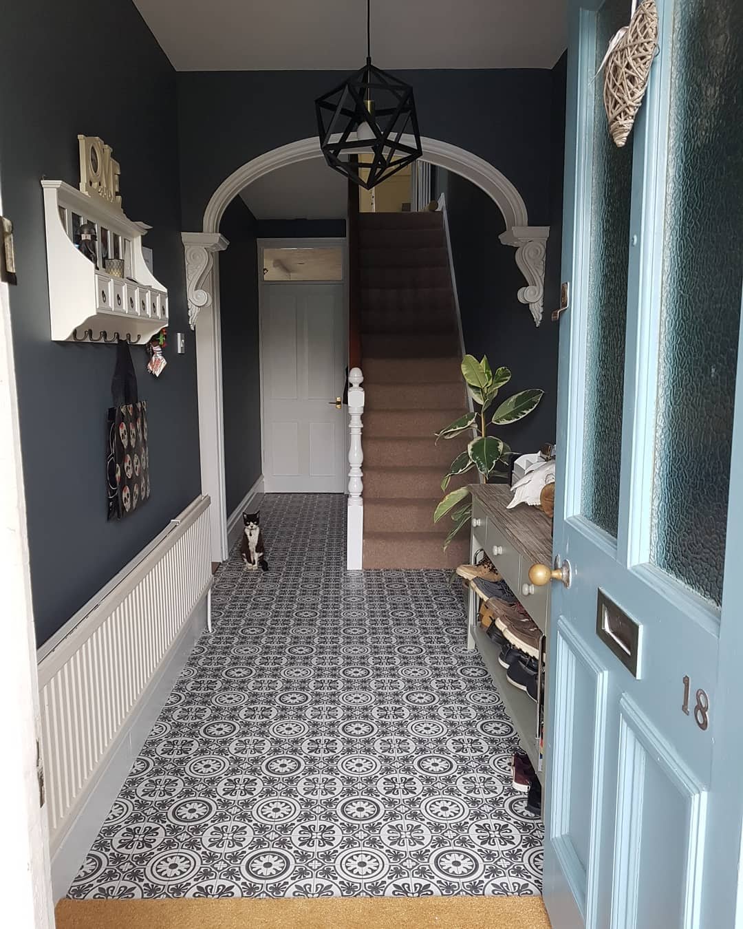 23 Welcome Hall with Pattern