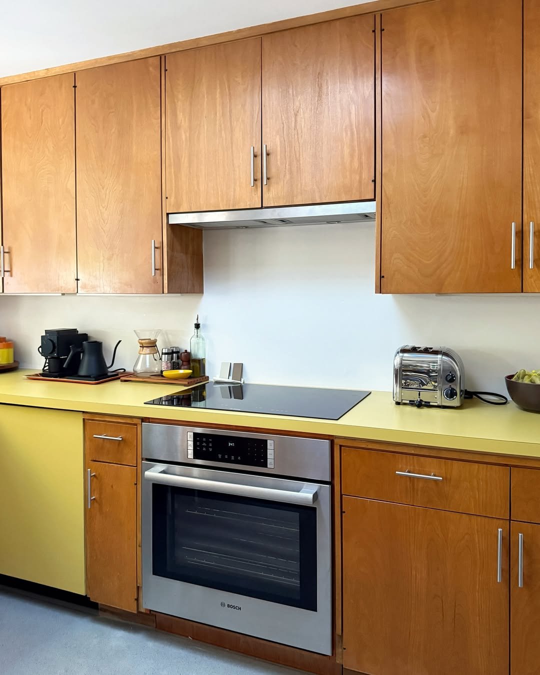 24 Mid-Century Kitchen Ideas