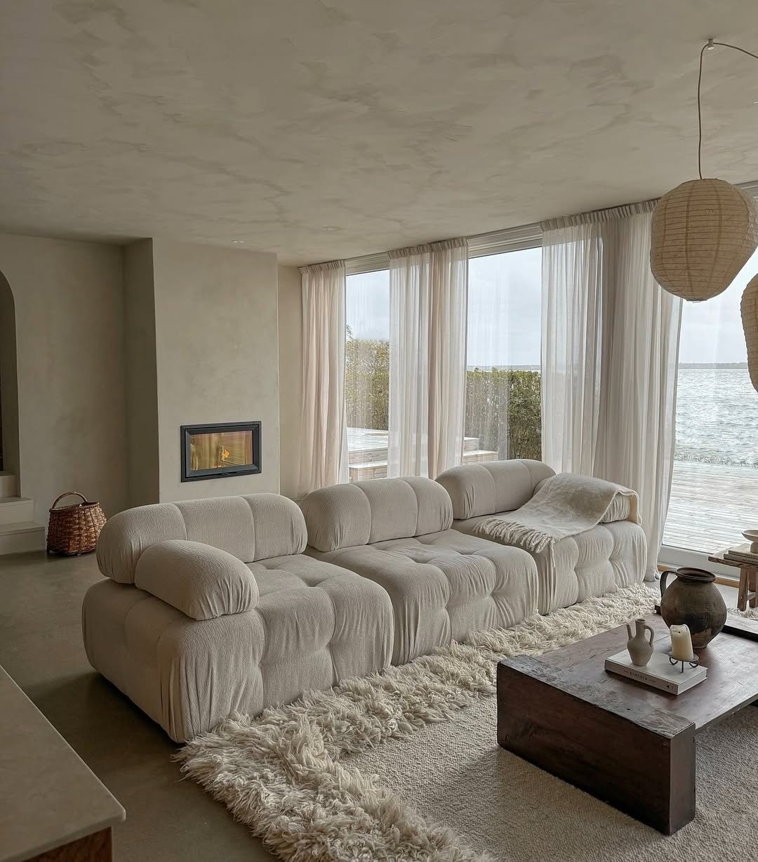 24 Plush Coastal Calm