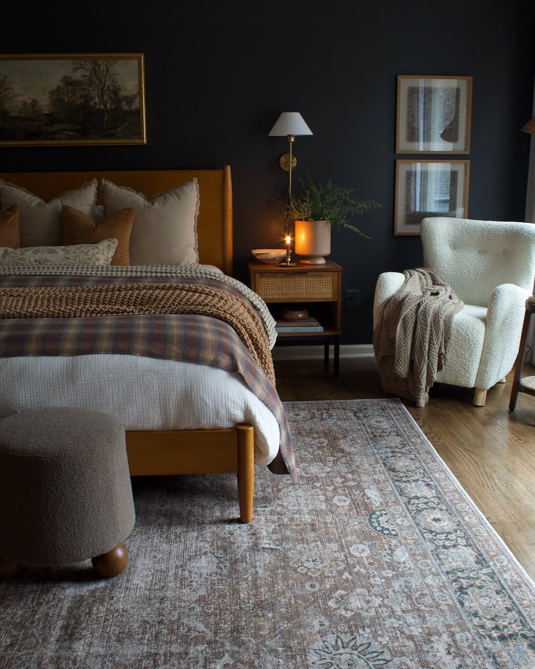 25 Honey Glow in a Moody Room