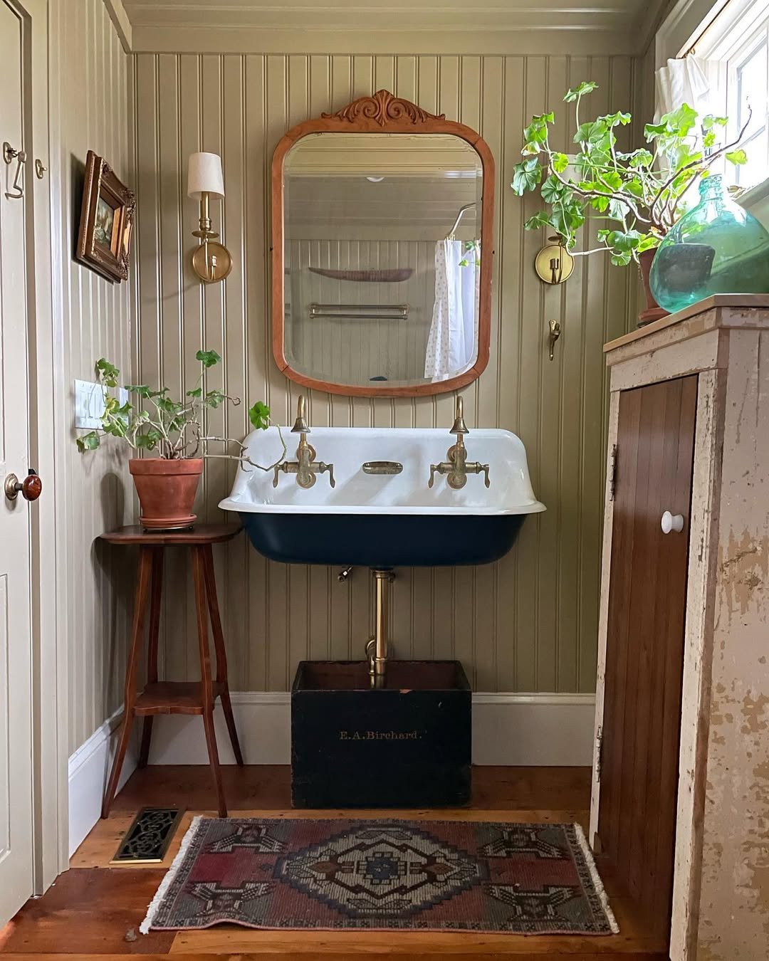 25 Vintage Rugs for Small Spaces