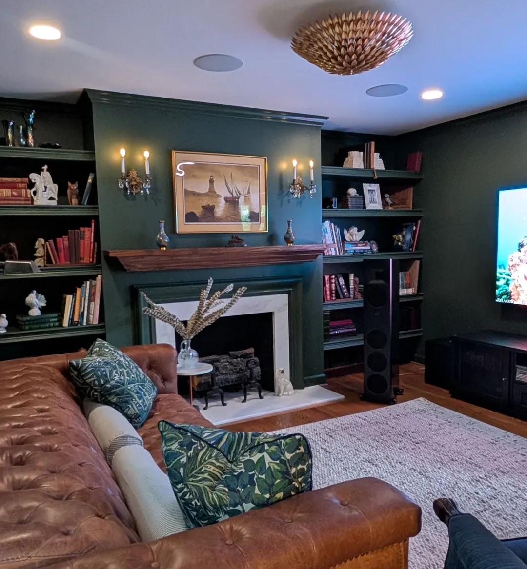 26 Built-In Shelving Room Ideas