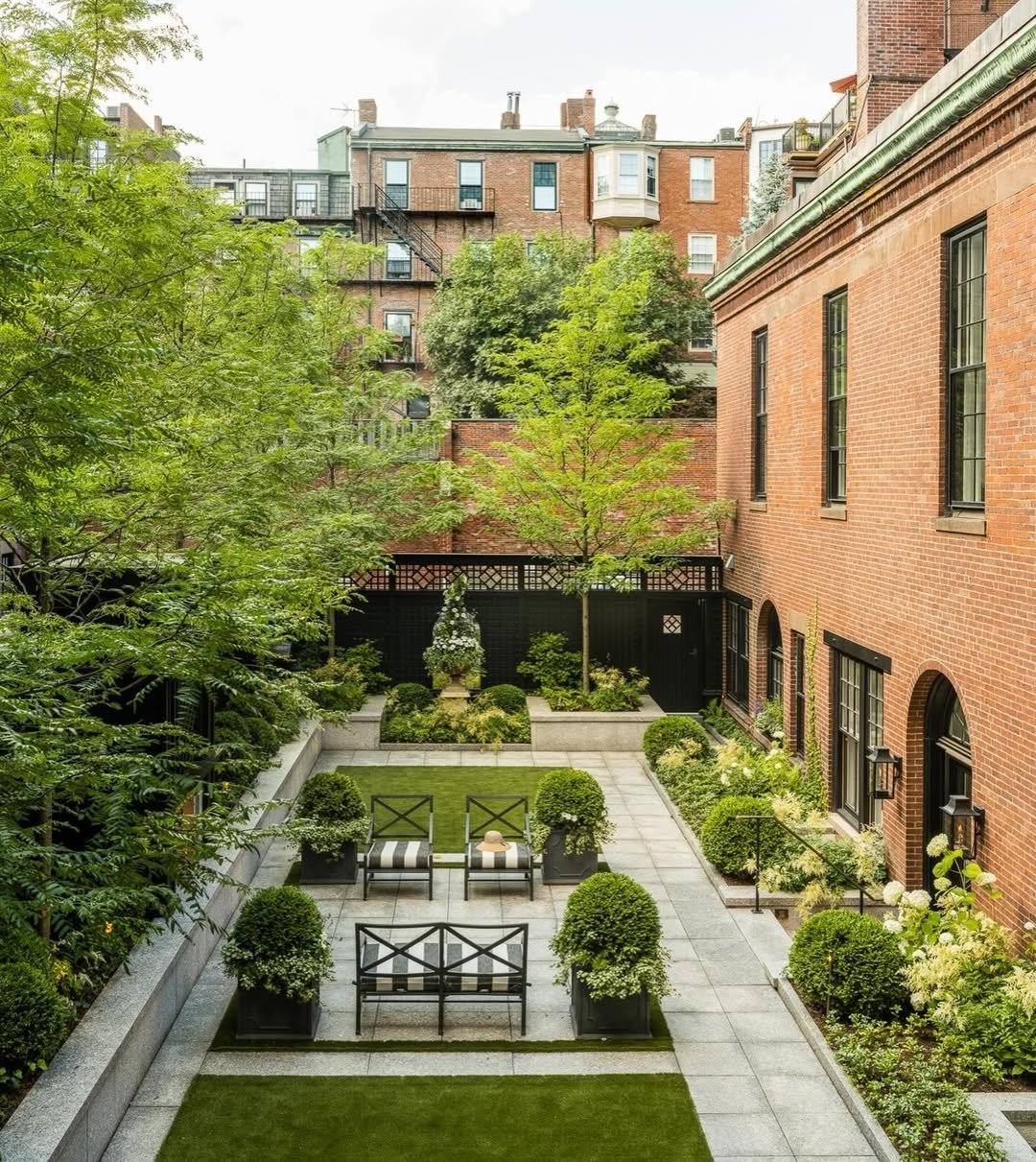 3 City Townhouse Courtyard Garden