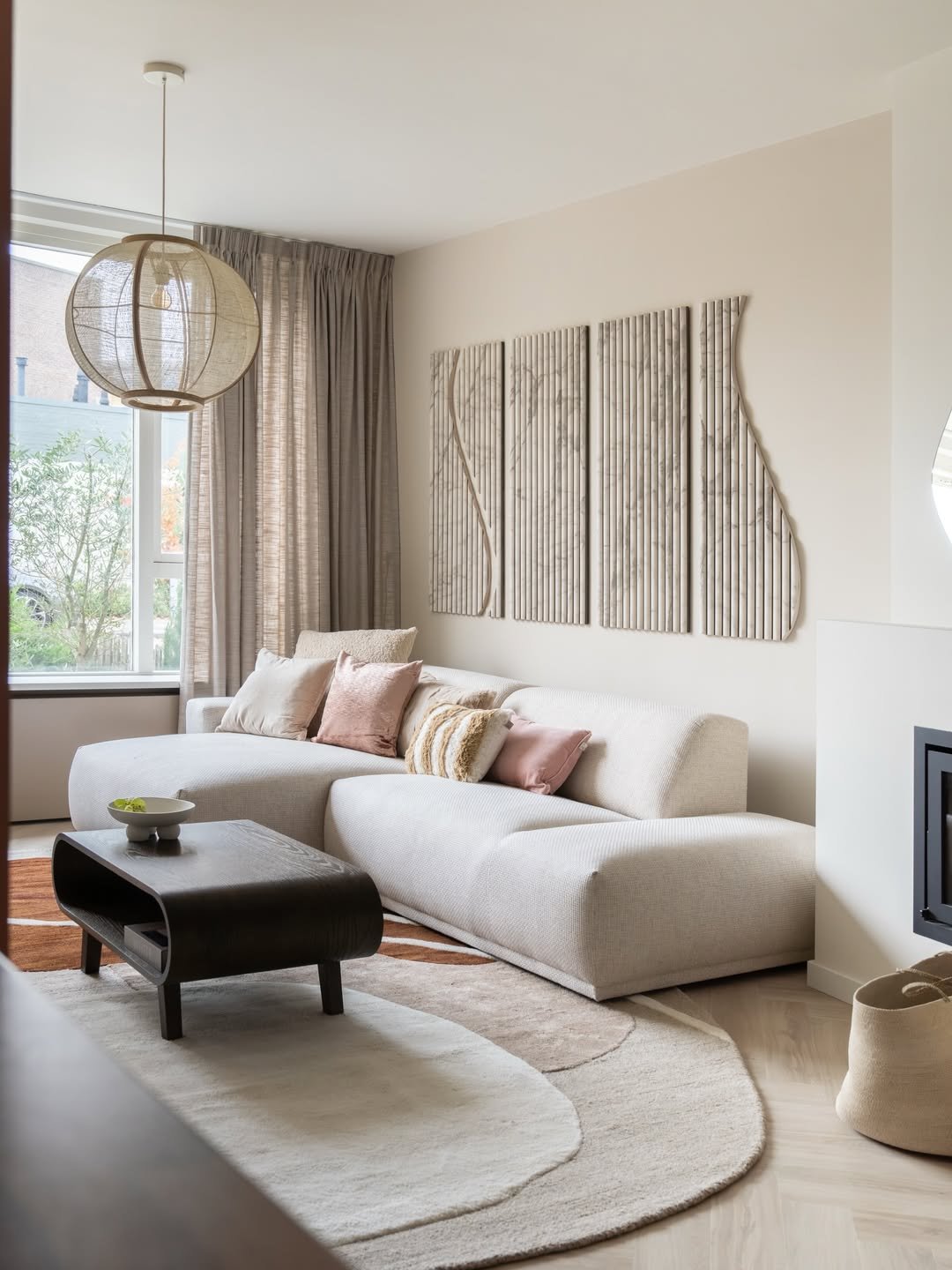 4 Calm Rooms with Flow
