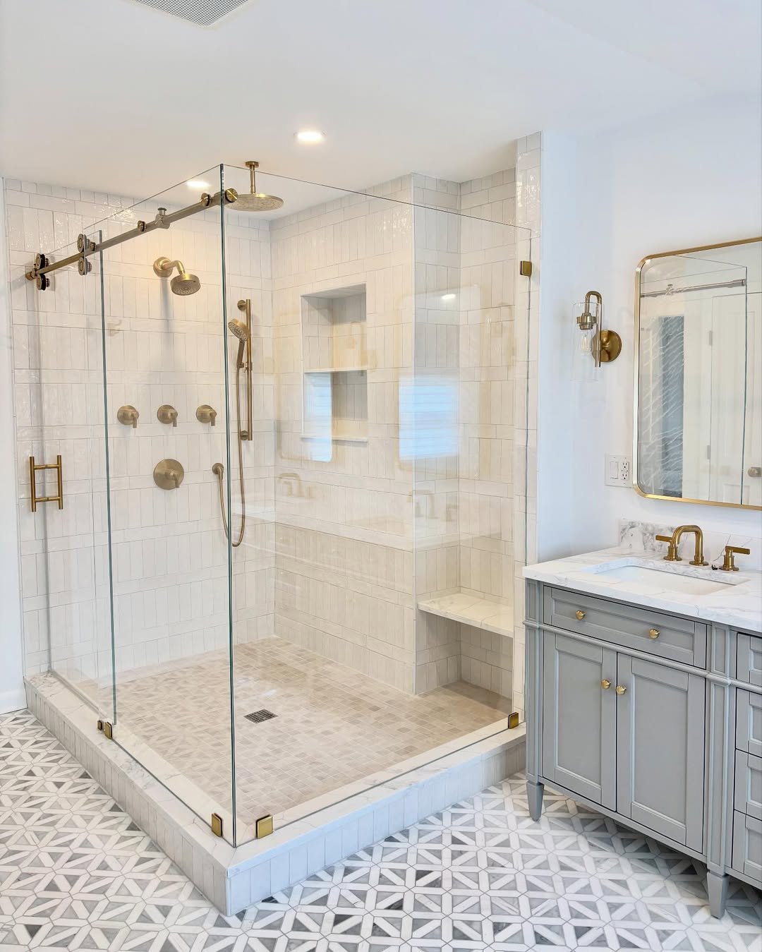 4 Dramatic Marble Tile