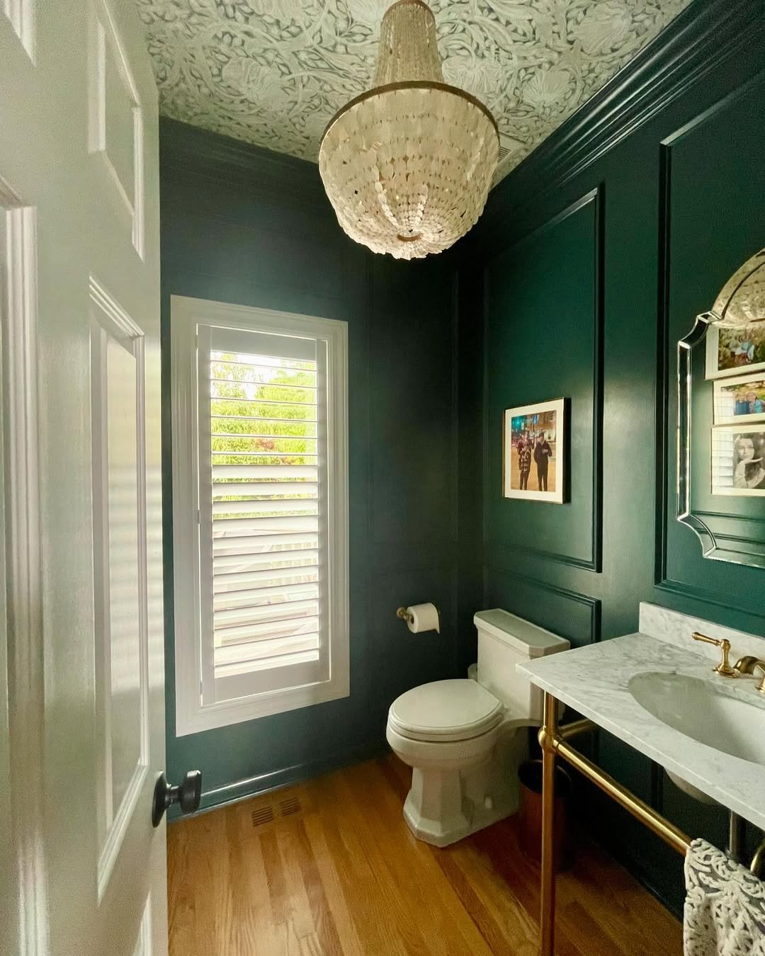 4 Green Classic Bathroom
