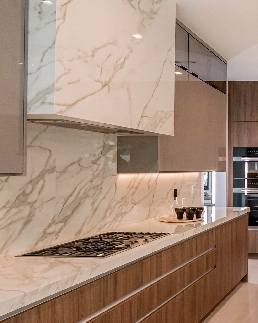 4 Marble Flow Kitchen Design