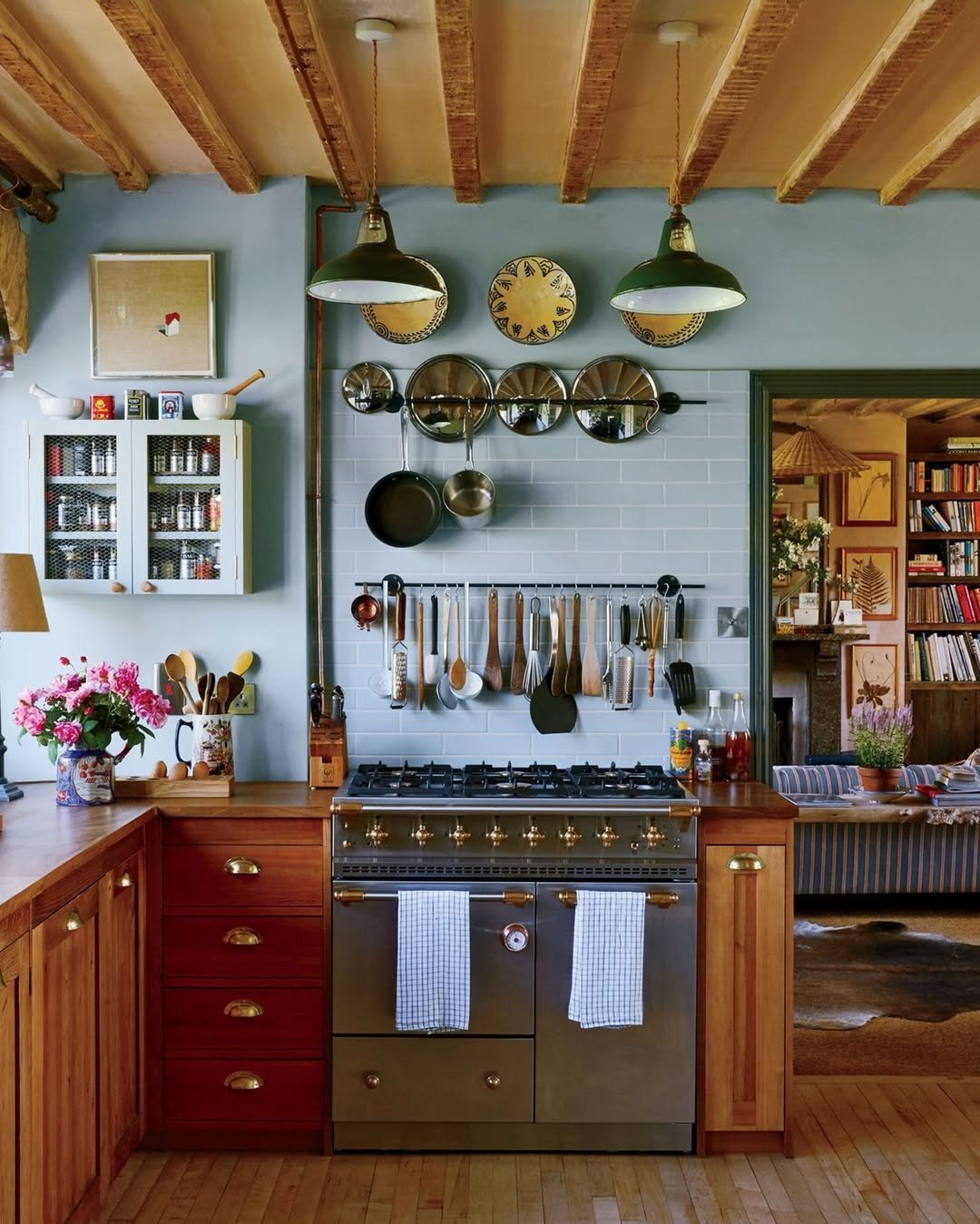 4 Rustic English Cottage Kitchen