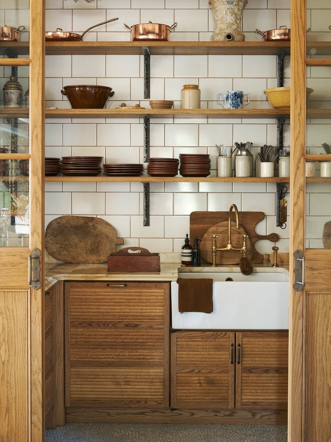 6 Collected English Pantry