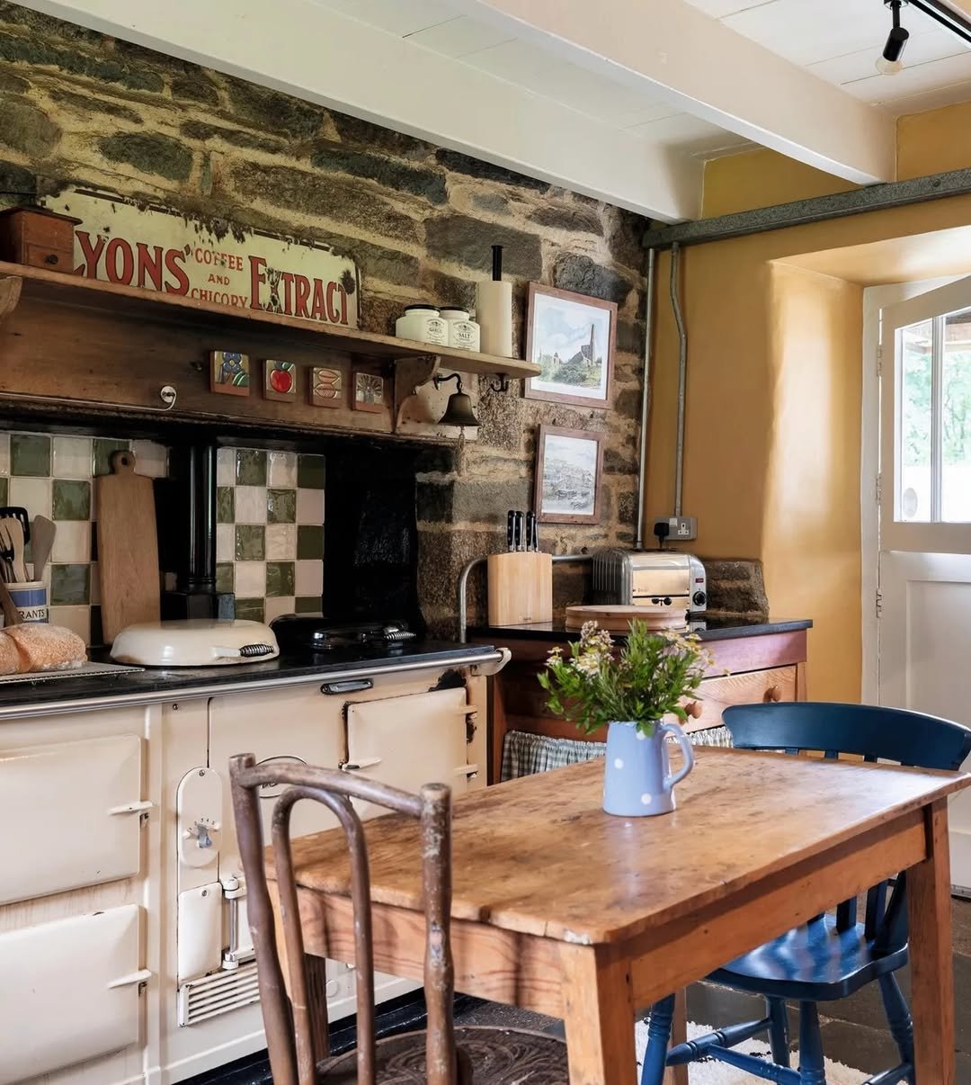 6 Country Warmth With Classic Character