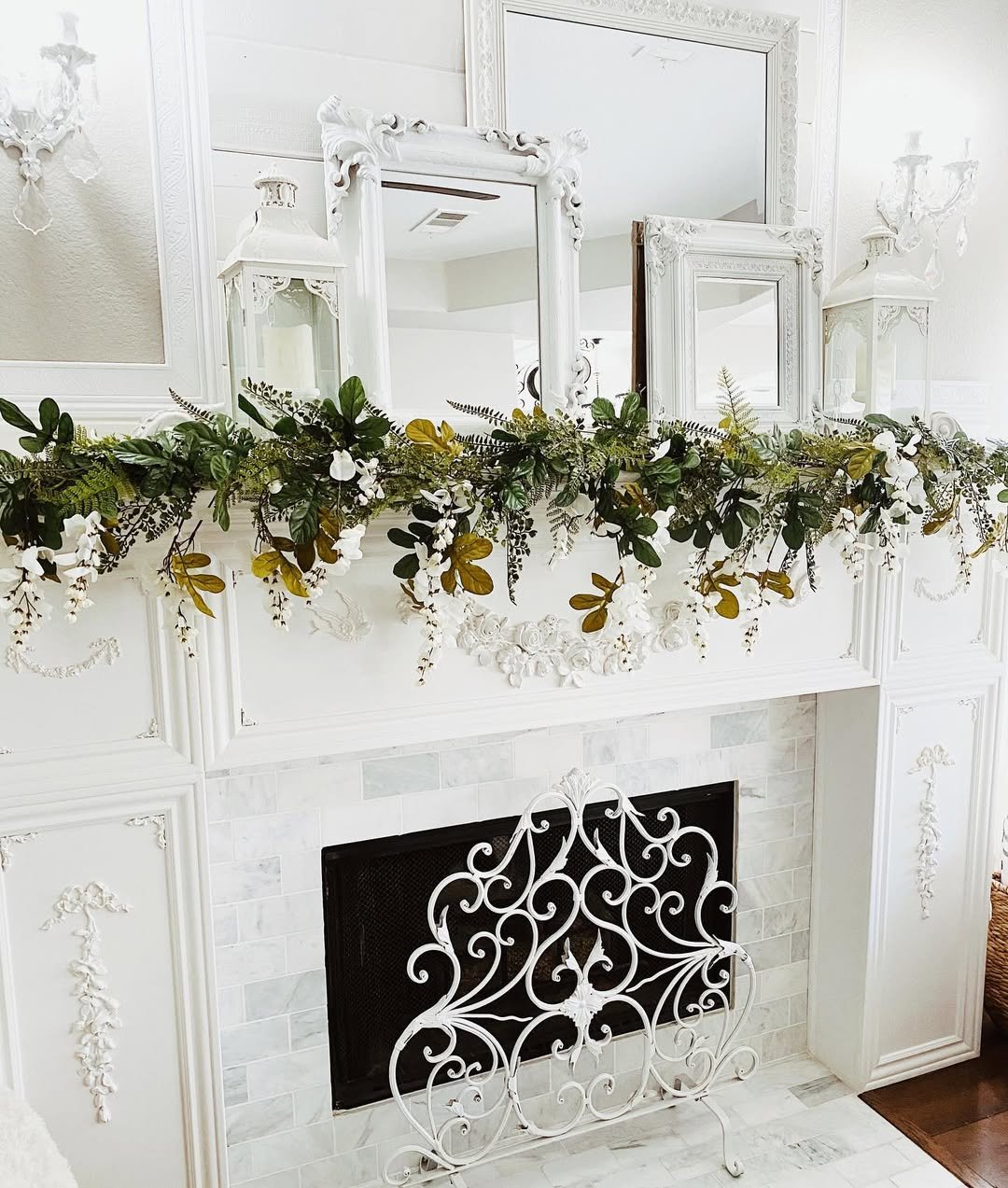 6 Elegant Vintage White Decor