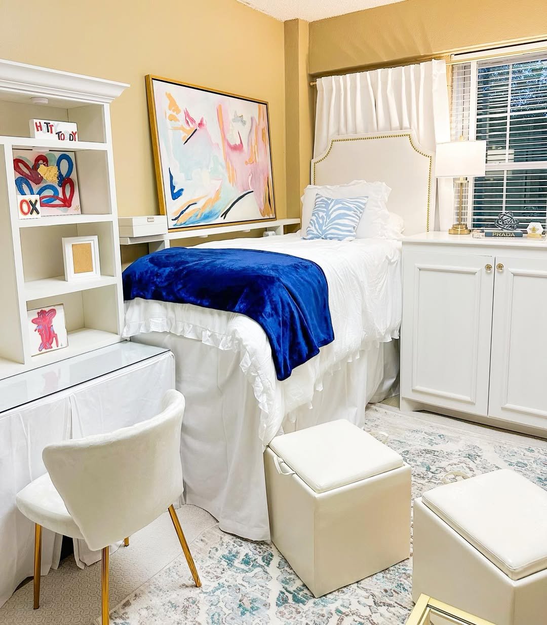 7 Pops of Preppy Color