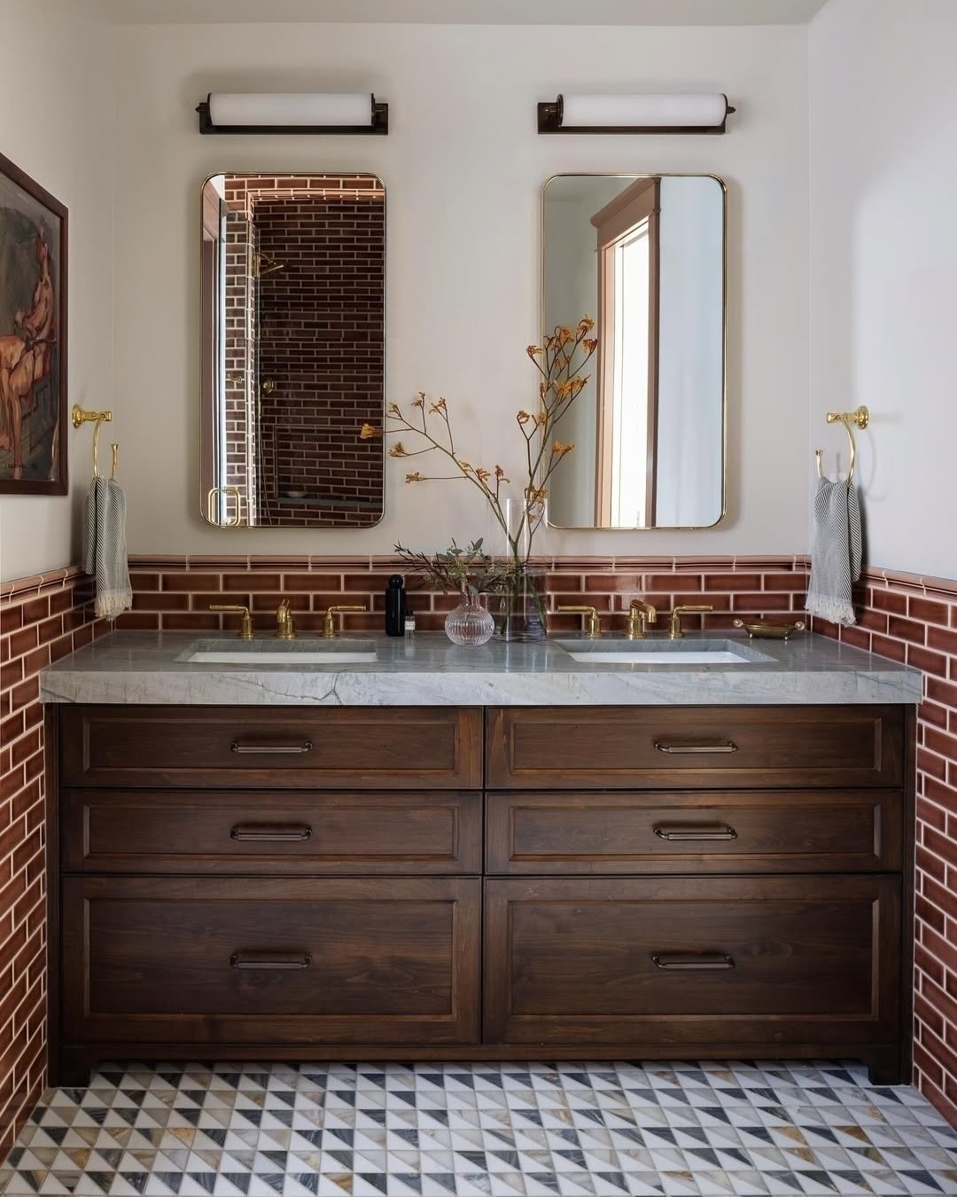 7 Warm Rich Brick Bathroom Tiles for a Nostalgic Design