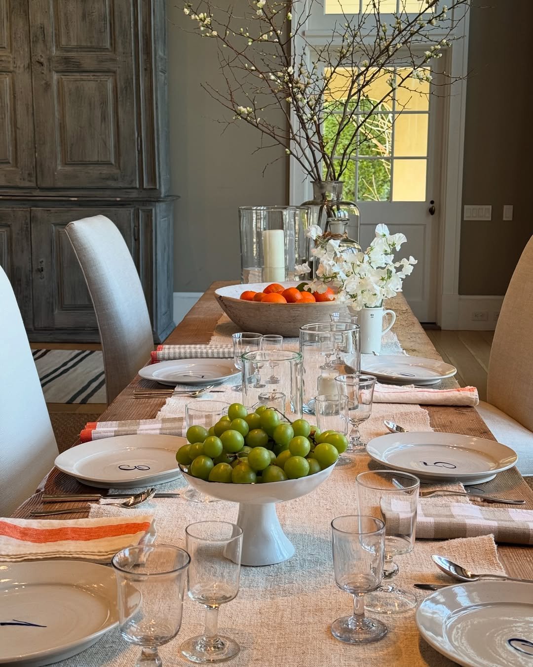 9 Barefoot Casual Hostess Table Setting