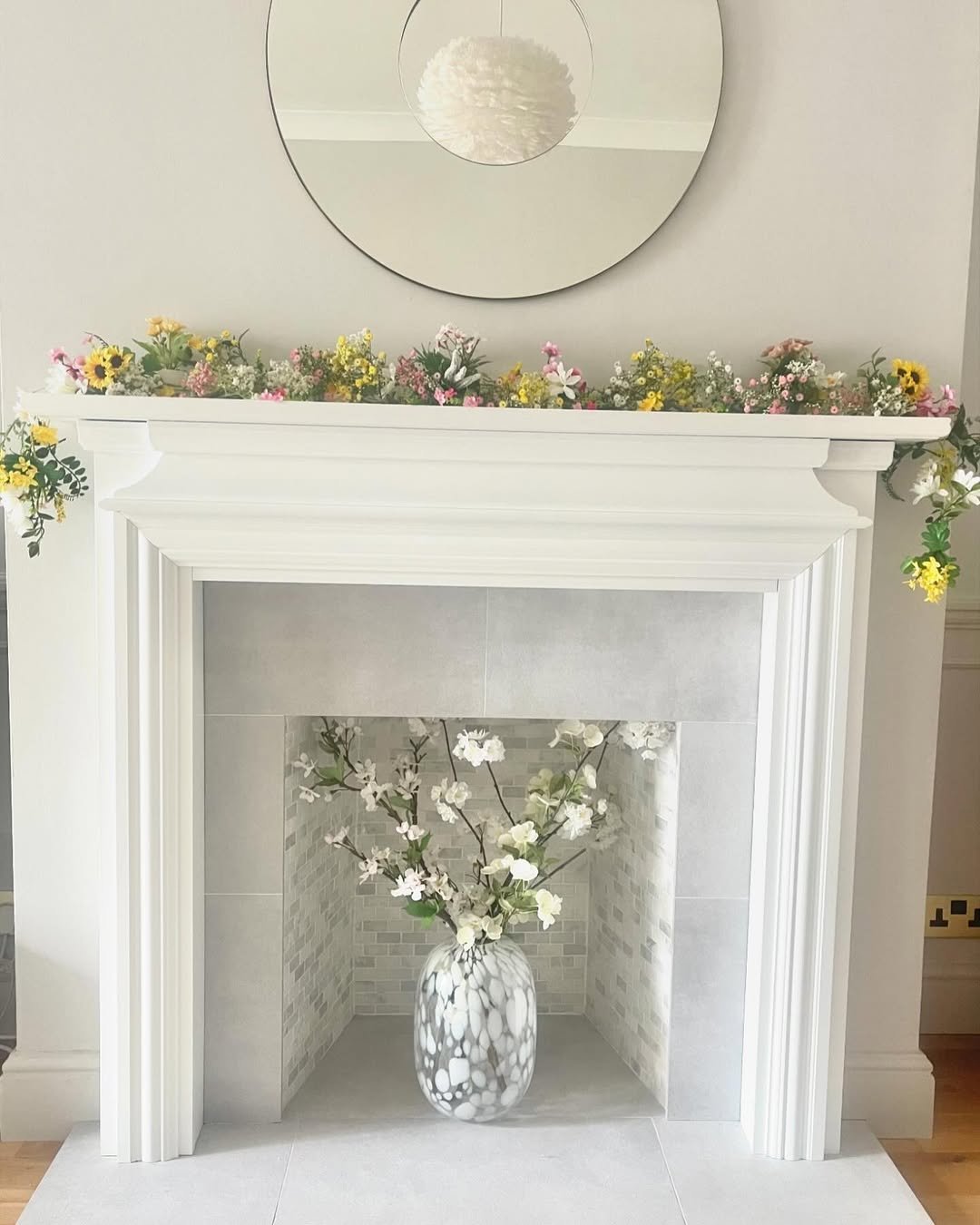 9 Floral Accents with a Minimal Look