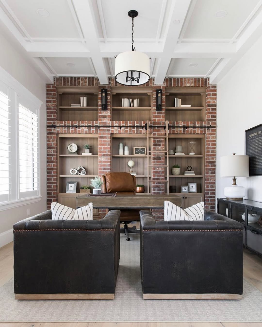 9 Rustic Modern Work and Living Rooms