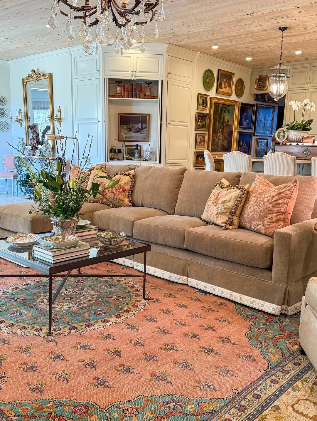 9 Vintage Layers with Romantic Character
