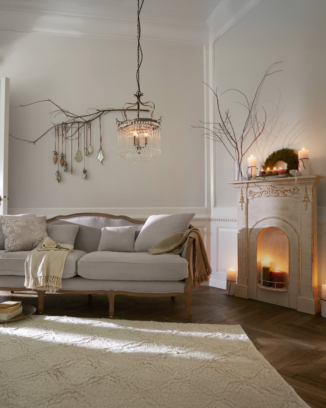 A Candlelit Corner for Romance 19
