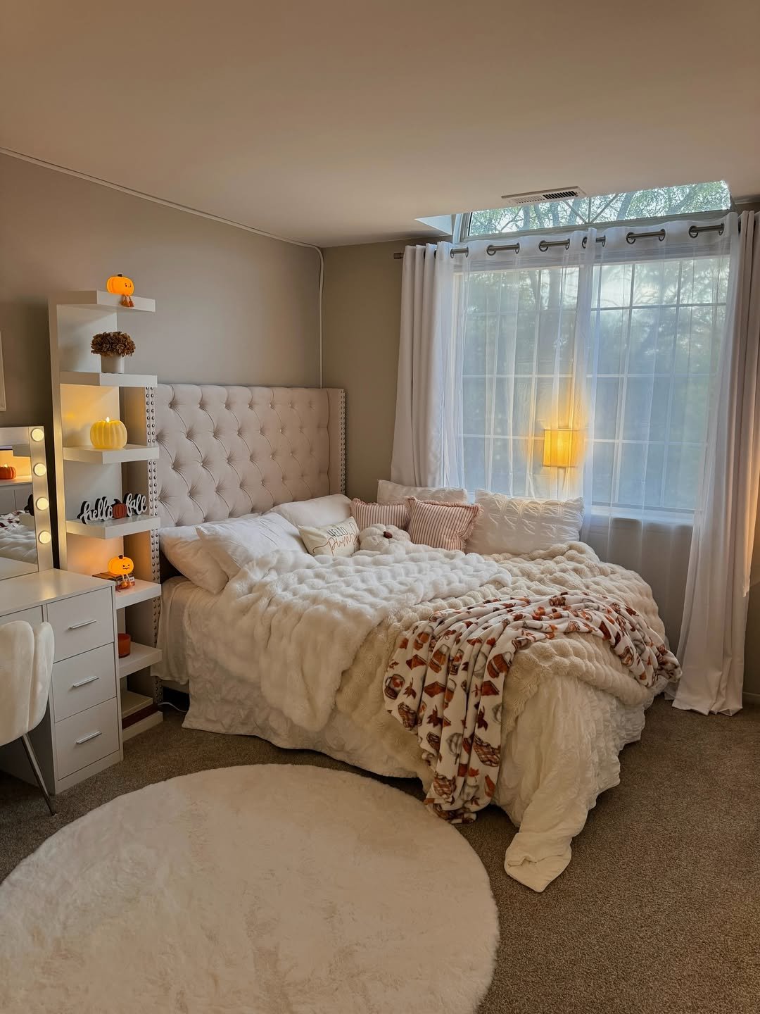 Autumn Bedroom with Soft Girl Style