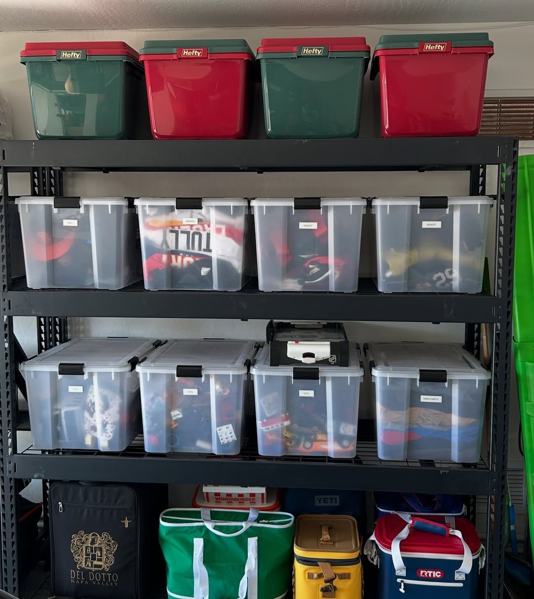 Bin tower with color coding