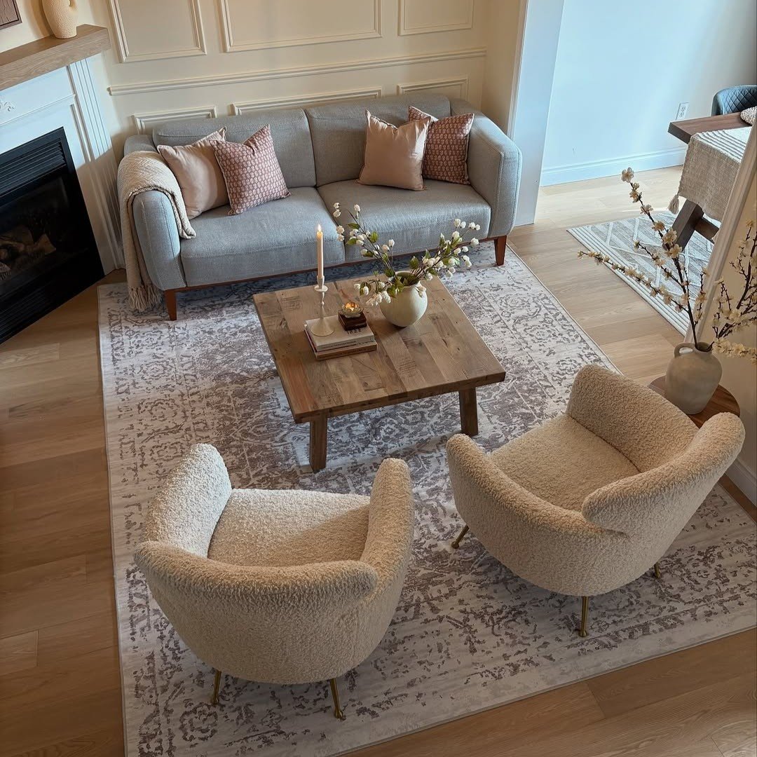 Birds-Eye Boucle Chairs