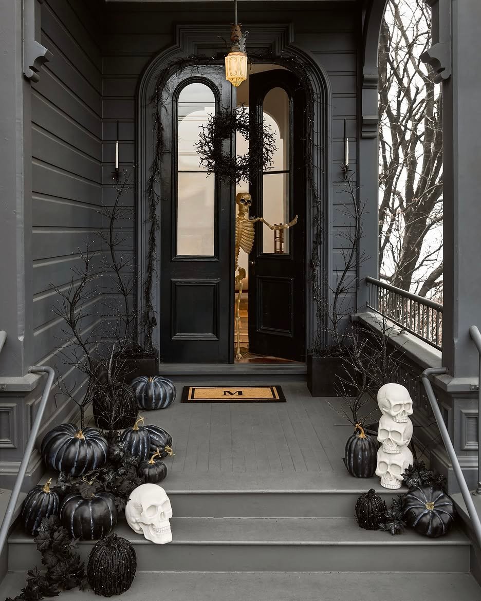 Black Entry Palette